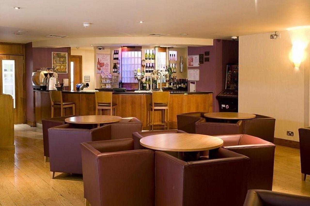 Premier Inn Watford Central 외부 사진