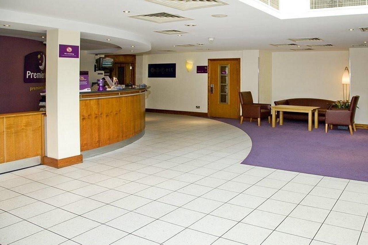 Premier Inn Watford Central 외부 사진