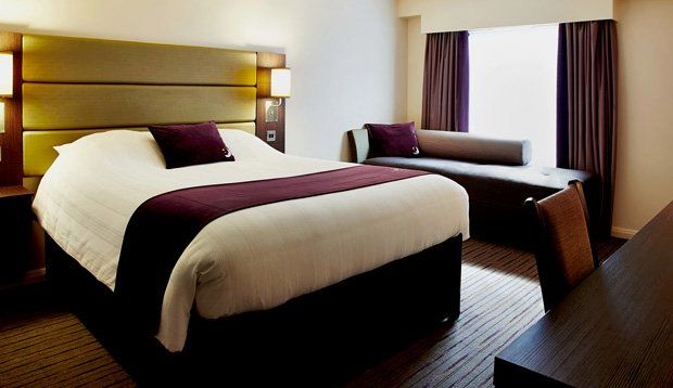 Premier Inn Watford Central 외부 사진